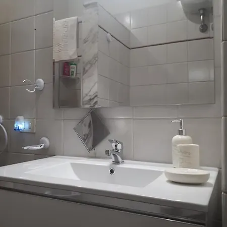 Casina Tiberina * Roma